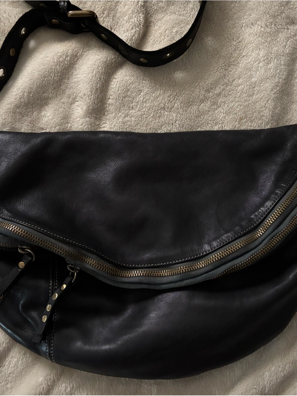 Free people Bolsa Nova Bella oversized sling bag black